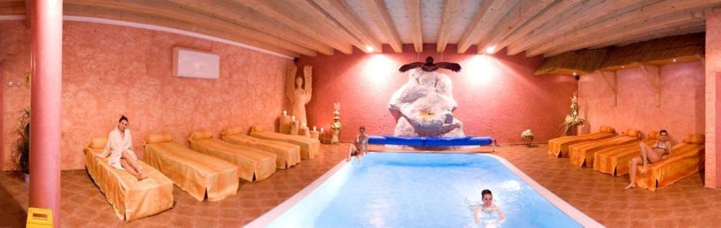 Wellness Hotel Bahenec Екстериор снимка